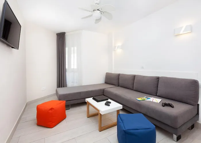 Aparthotel Playaolid &